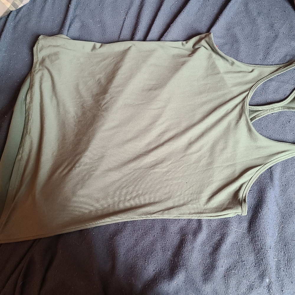 Active tank top